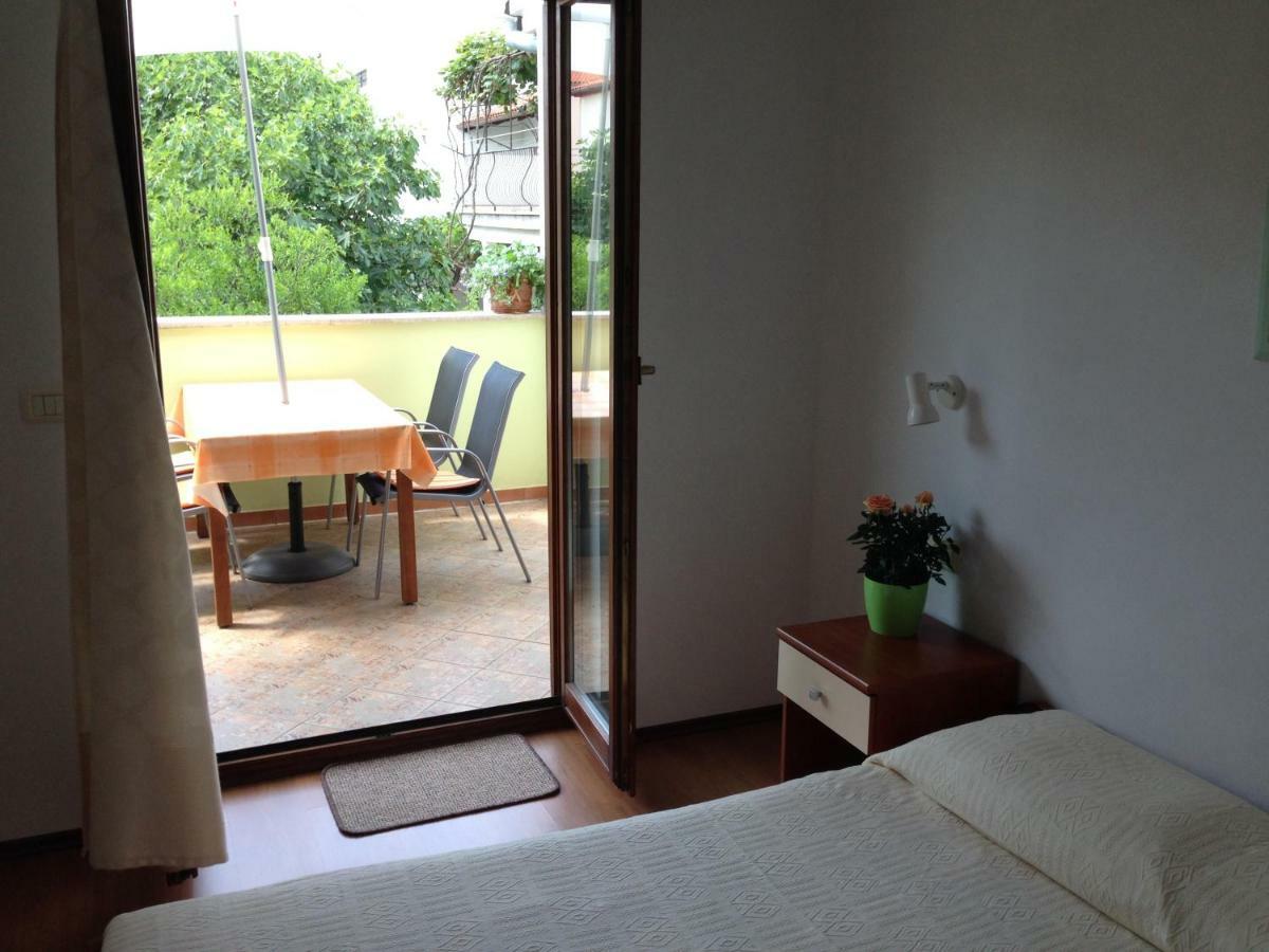 Apartment Leo Rovinj Bagian luar foto